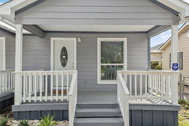 3842 Noah St, Houston, TX 77021 - photo 2