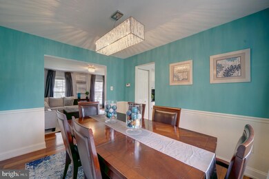 17512 Saint Theresa Dr, Olney, MD 20832 - photo 7