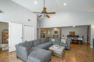 4662 Mirabeau Ave, New Orleans, LA 70126 - photo 6