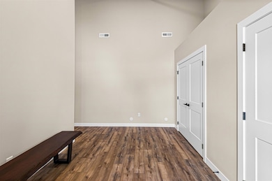 405 E Main St, Solon, IA 52333 - photo 4