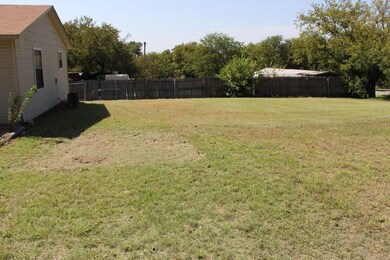 507 Edna St, Weatherford, TX 76086 - photo 2