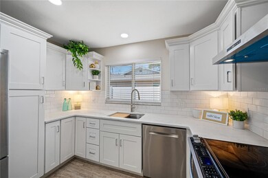 603 Sugar Mill Rd, Tarpon Springs, FL 34689 - photo 6