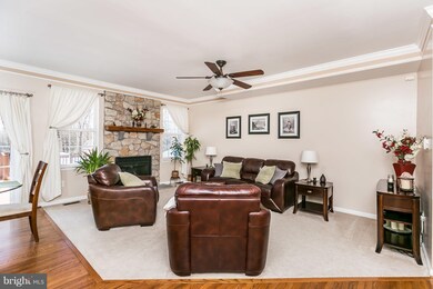 8025 Flora Ln, Pasadena, MD 21122 - photo 7