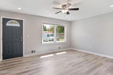 8902 Aristides Dr-15