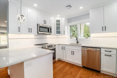 12 Deer Run Rd, Brookfield, CT 06804 - photo 4