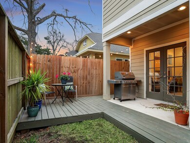 2512 Gostick St, Houston, TX 77008 - photo 6