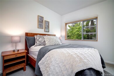 7827 SE 73rd Place, Mercer Island, WA 98040 - photo 3