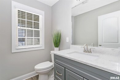 6119 Judson Cir, Davenport, IA 52807 - photo 4