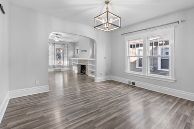 446 Seminary Ave, Aurora, IL 60505 - photo 5