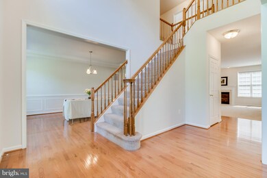 145 Falling Creek Dr, Stafford, VA 22554 - photo 2