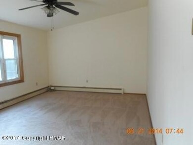 163 aka 23 Diane Ln, Canadensis, PA 18325 - photo 3