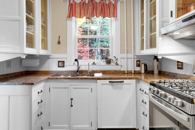 505 Deweys Mills Rd, Hartford, VT 05047 - photo 6