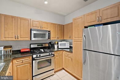 12900 Centre Park Cir unit 101, Herndon, VA 20171 - photo 6