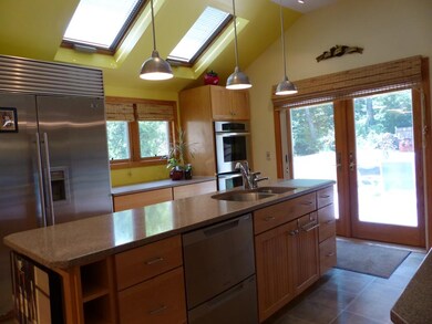 16 Stokes Rd, Londonderry, NH 03053 - photo 5