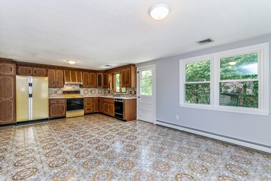 67 Mosman St, West Newton, MA 02465 - photo 7
