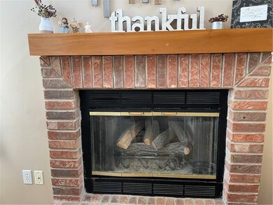 2054 Sherman Dr, Columbus, IN 47203 - photo 4