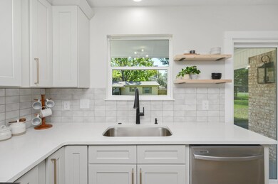 15-web-or-mls-16 10th St-09