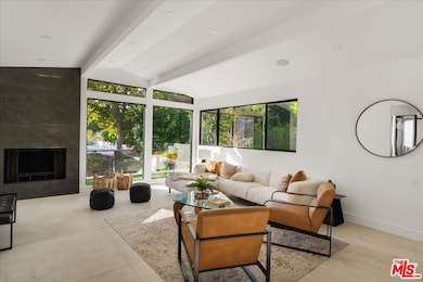 3873 Royal Woods Dr, Sherman Oaks, CA 91403 - photo 4