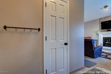 7760 Rovenna St, Anchorage, AK 99518 - photo 4