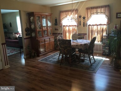 1551 Foresman Dr, Pottstown, PA 19464 - photo 3