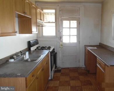 3209 Chesterfield Ave, Baltimore, MD 21213 - photo 5