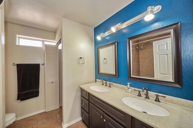 Master Bath (1)