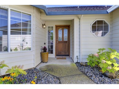 1391 SE 10th Ave, Canby, OR 97013 - photo 3