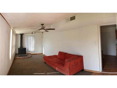 328 N Carolina Dr, El Paso, TX 79915 - photo 4