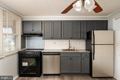 3167 Bero Rd, Halethorpe, MD 21227 - photo 5