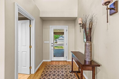 2466 Meadow Creek Dr, Medford, OR 97504 - photo 6