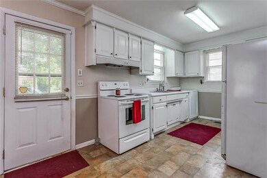 Clean and bright. Multiple windows in the kitchen allow for ample natural light that you just can't beat!
