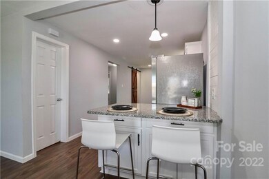 811 Clay St, Statesville, NC 28677 - photo 2