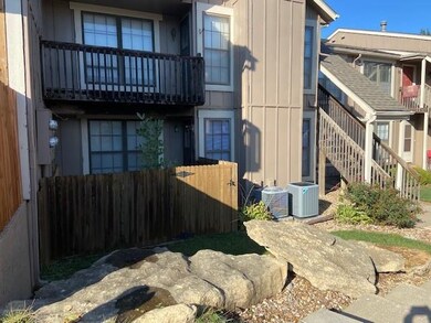 12631 W 110th Terrace, Overland Park, KS 66210 - photo 2