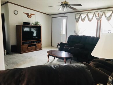 35765 Crescent Hill Rd, Osawatomie, KS 66064 - photo 3