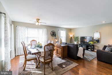 5105 Drawbridge Ct, Royersford, PA 19468 - photo 3