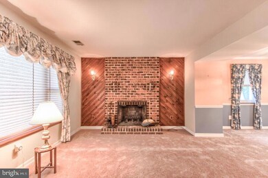 300 Harvest Dr, Harrisburg, PA 17111 - photo 5