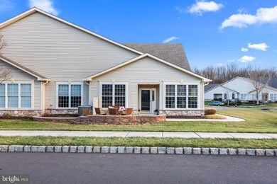 802 Persimmon Ln unit V141, Langhorne, PA 19047 - photo 2