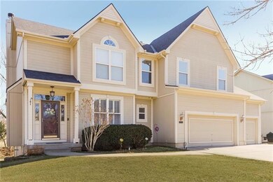 5055 Lakecrest Dr, Shawnee, KS 66218 - photo 2