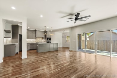 507 S Cedar Ave, Broken Arrow, OK 74012 - photo 4