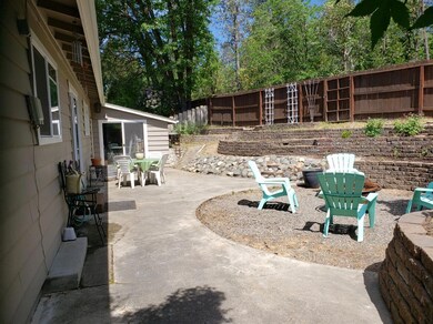 1116 NW Hillside Dr, Grants Pass, OR 97526 - photo 7