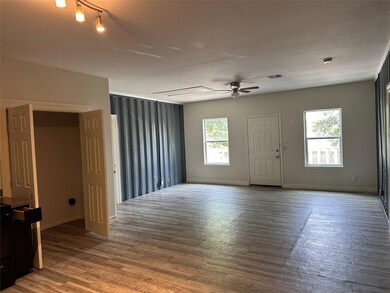 3826 Lehall St unit 2, Houston, TX 77021 - photo 5