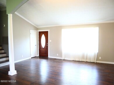 7 Living Room