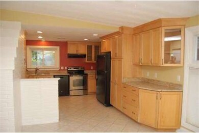 27 Edith Rd, Framingham, MA 01701 - photo 2