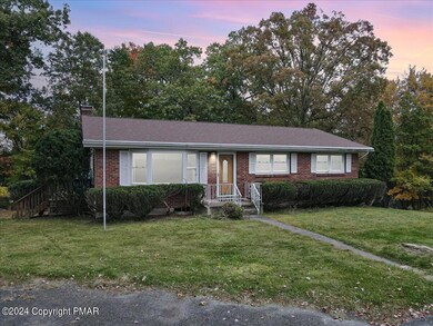 191 Mountain View Dr, Stroudsburg, PA 18360 - photo 4