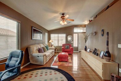 Living room 3