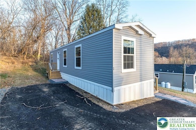 465 Royal Manor Rd unit LOT 3, Easton, PA 18042 - photo 2