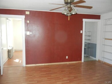 858 E Susquehanna St, Allentown, PA 18103 - photo 4