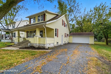 325 Greenlawn Ave, Findlay, OH 45840 - photo 3