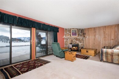 Roomy Living and Dining Space - Walkout to Patio