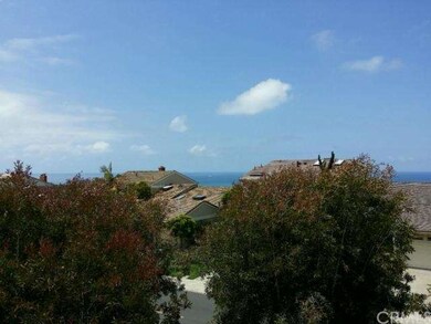Delightful Roof-Top Ocean Views from Living Room w